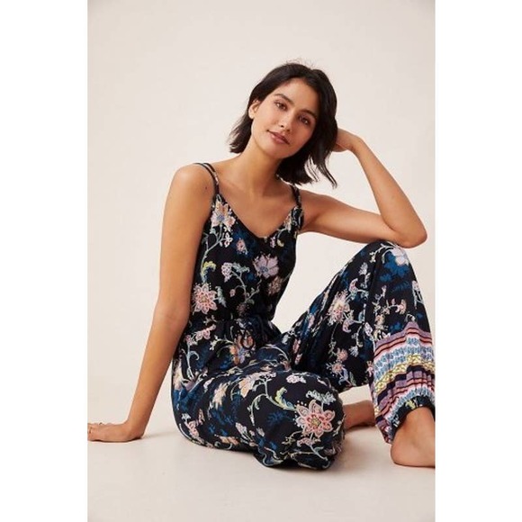 Anthropologie Pants - Anthropologie Luka Jogger Jumpsuit Size Medium